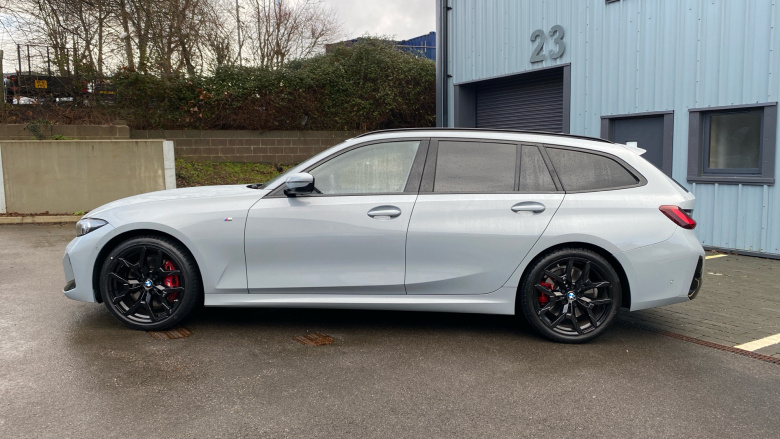 BMW 3 Series 320i M Sport 5dr Step Auto [Pro Pack] Petrol Estate